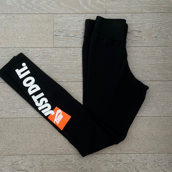 Nike leggings - Picture 1 of 6